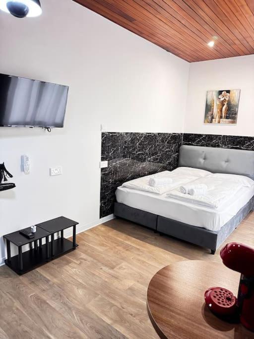 Modern N1 Private Kitchenette And Bathroom Διαμέρισμα